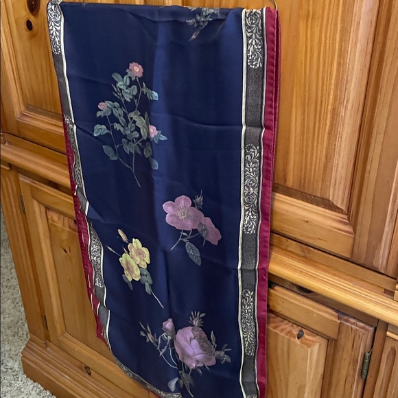 Dolce & Gabbana Floral Scarf - Navy and Burgundy - Picture 3 of 6